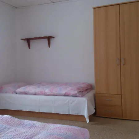 Alena Apartman *